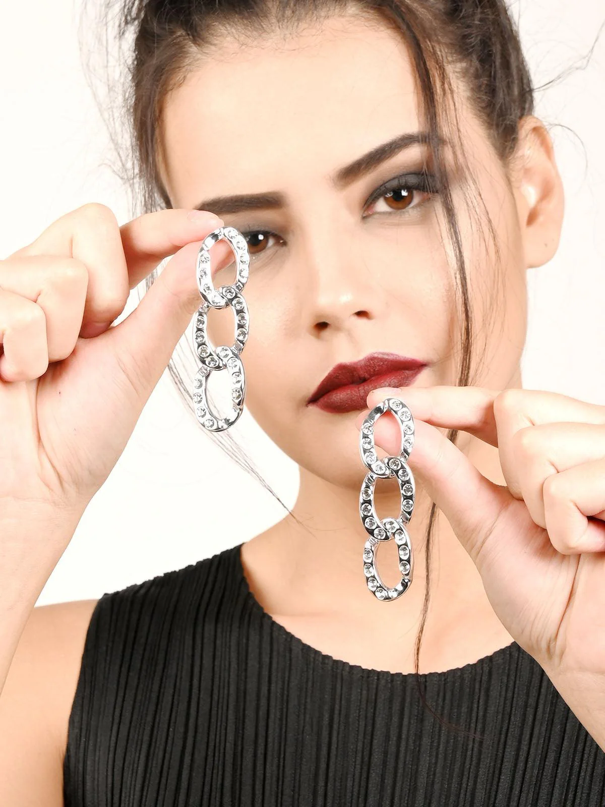 Odette Women Arinya Metallic Dangle Earrings