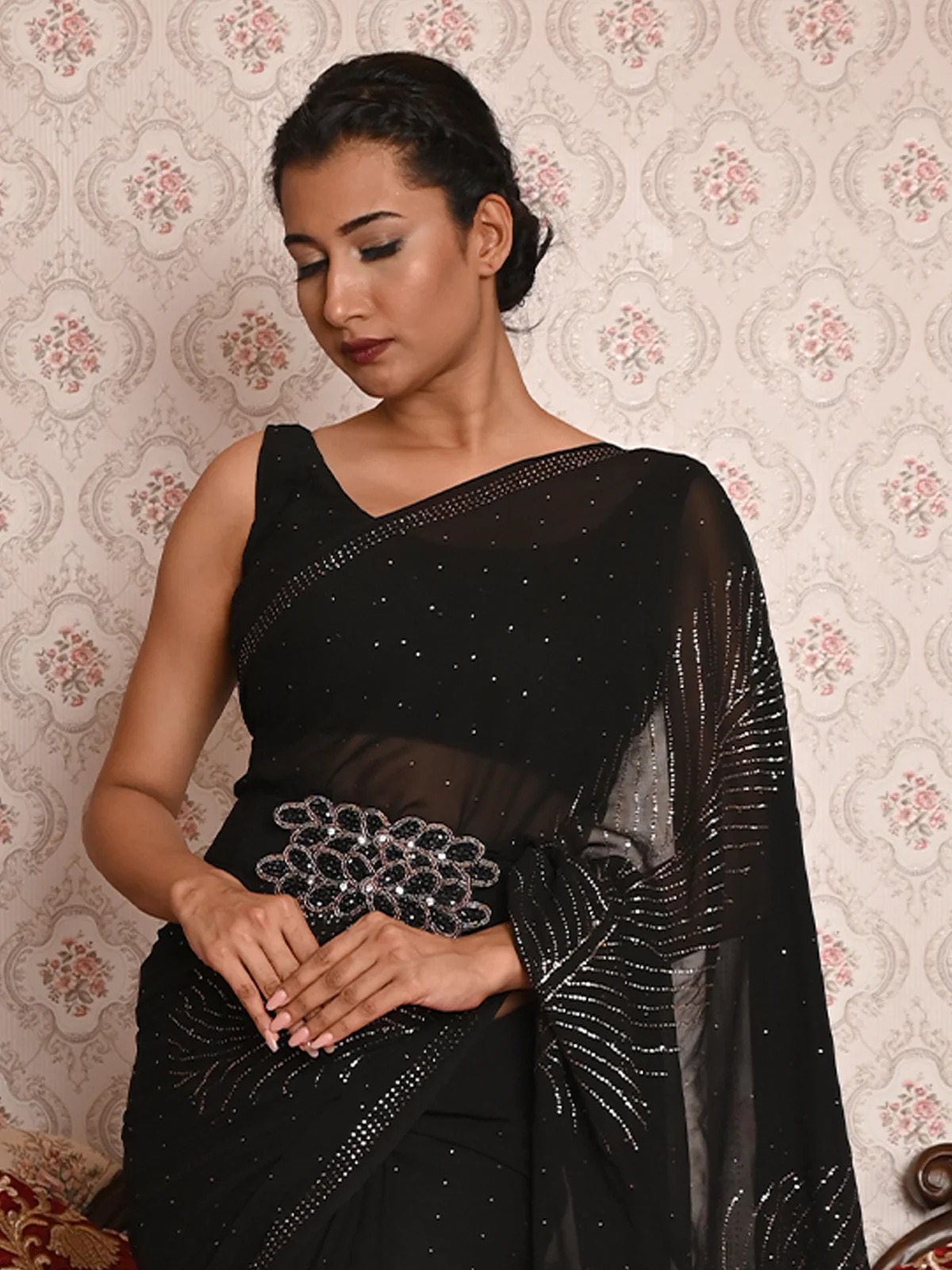 Odette Women Black Georgette Golden Mukaish Work Saree With Unstitched Blouse - Image 4