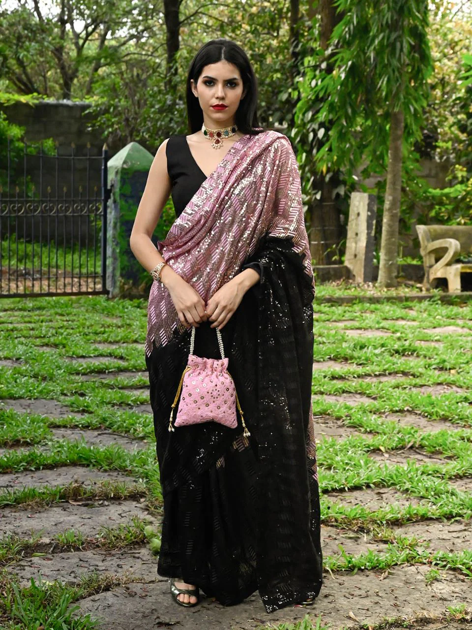 Odette Women Pink & Black Georgette Sequins Saree With Unstitched Blouse - Image 2