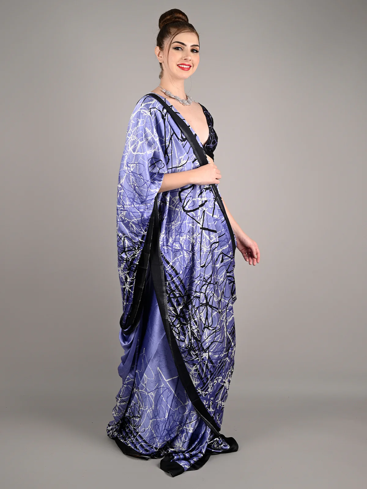 Odette Women Blue Satin Crepe Digital Print Saree With Unstitched Blouse - Image 2