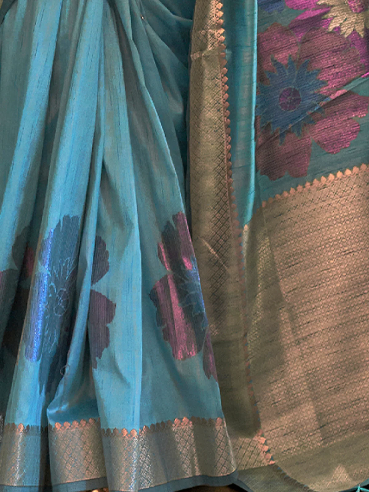 Odette Women Blue Silk Blend Woven Saree With Unstitched Blouse - Image 3