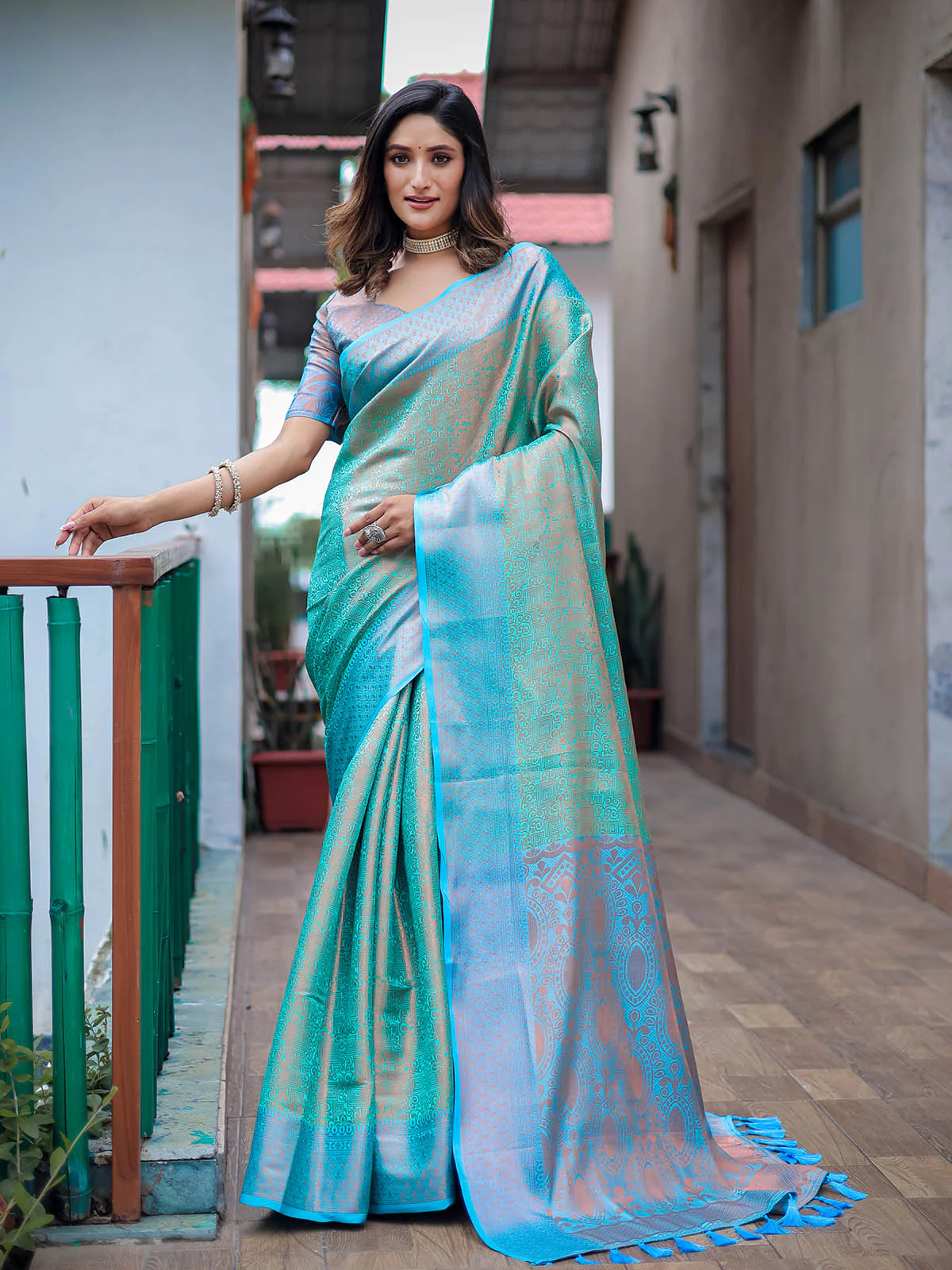 Odette Women Blue Silk Blend Woven Saree With Unstitched Blouse