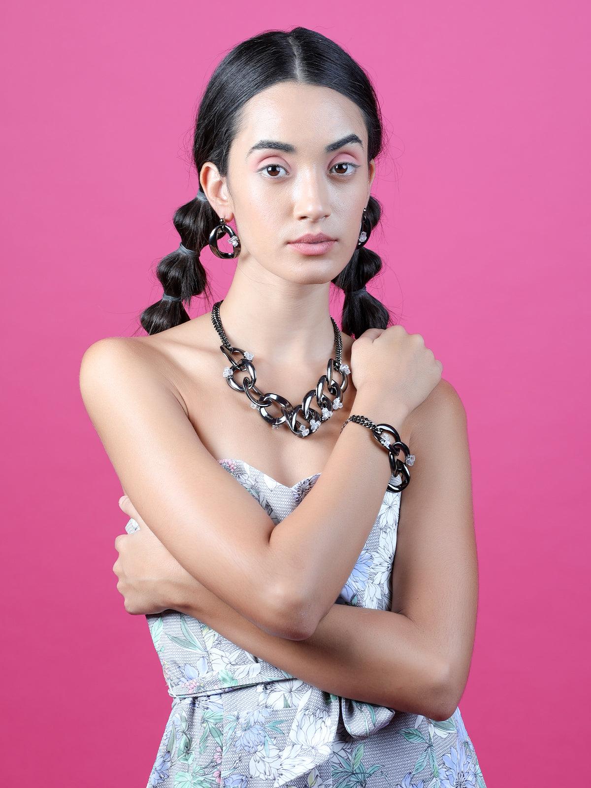 Odette Chunky Silver Tone Chain Necklace Set For Women - Image 2