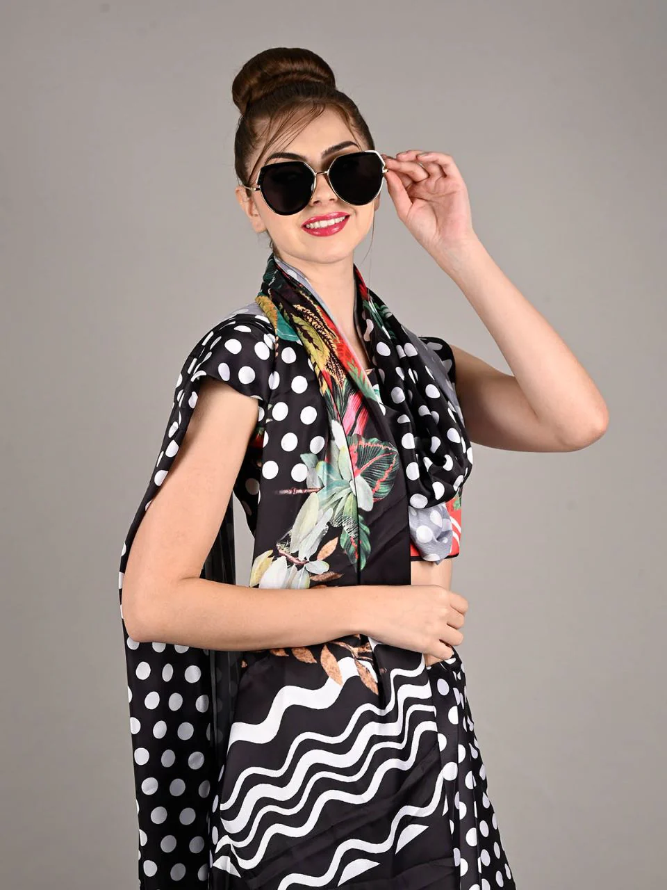 Odette Women Black Digital Printed Satin Saree With Unstitched Blouse - Image 3