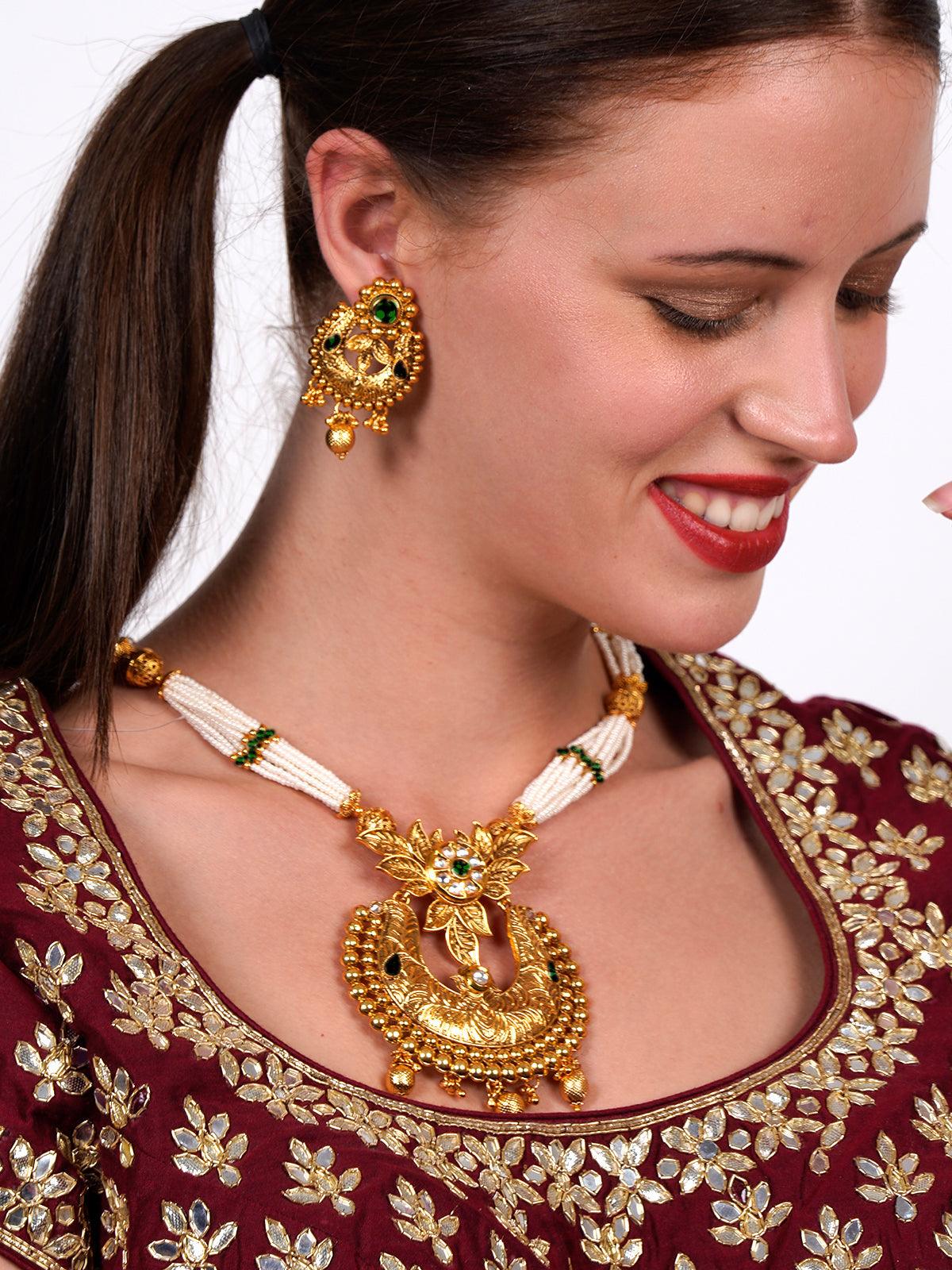 Odette Women Beautiful Dense Faux Pearl Necklace With Earrings