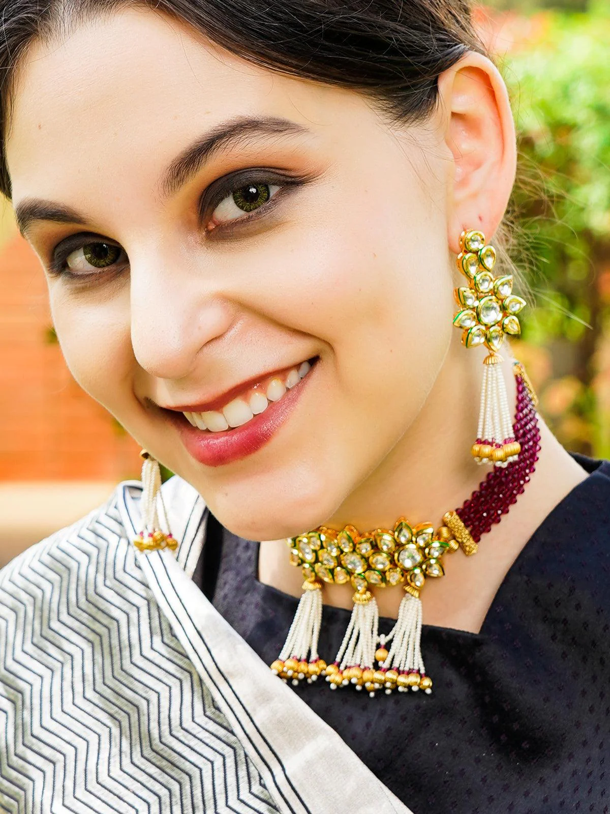 Odette Women Sober Maroon Choker Set - Image 2