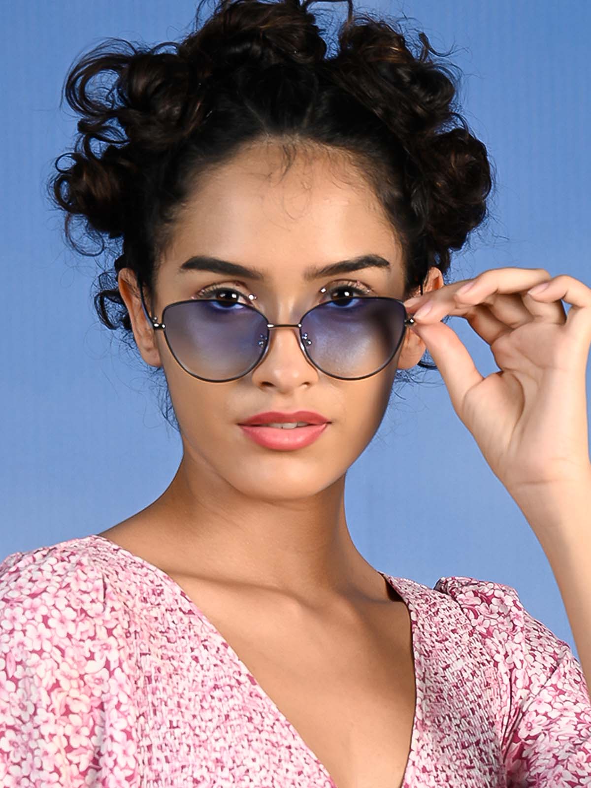 Odette Women Blue Tinted Flared Sunglasses