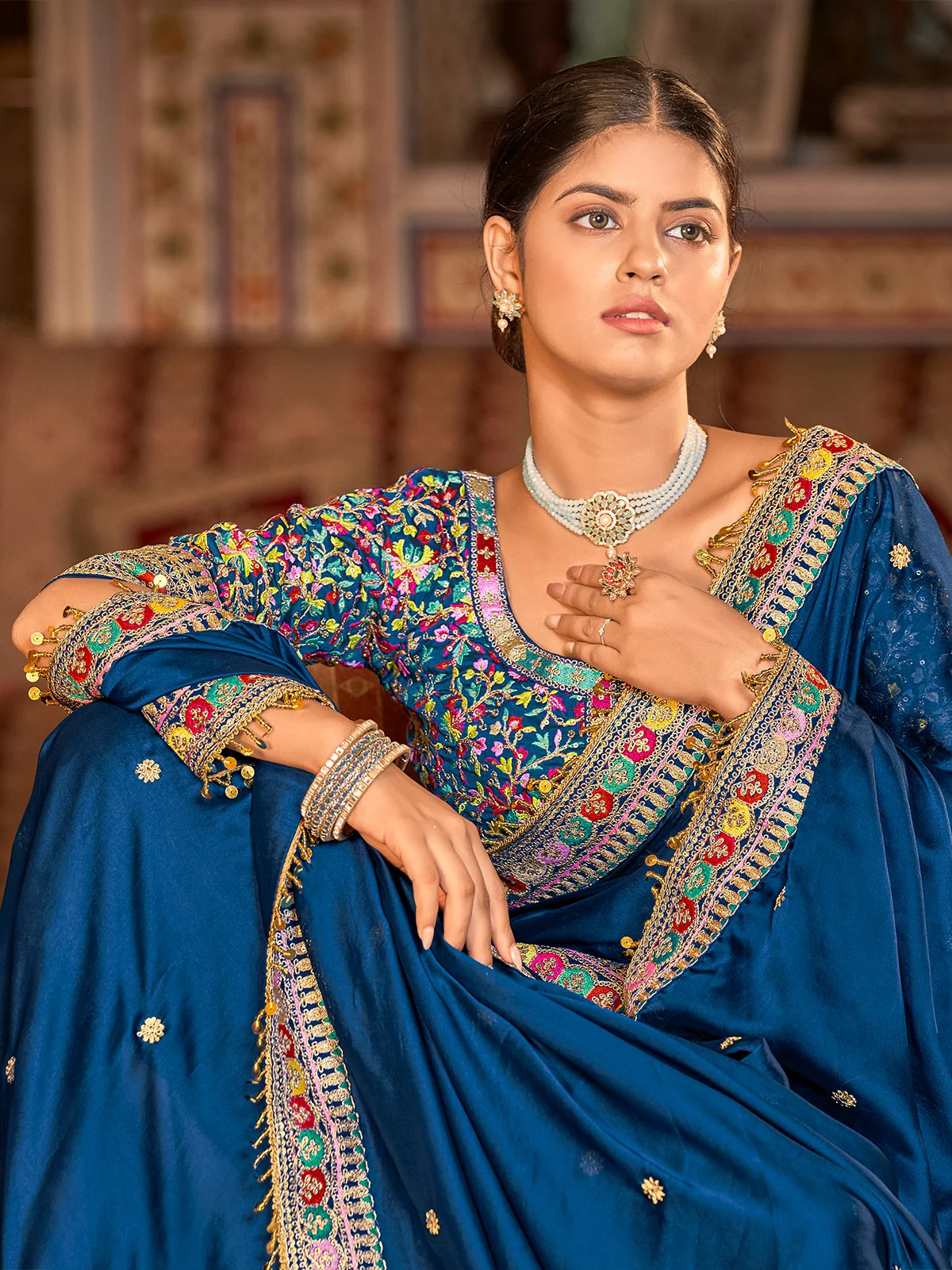 Odette Women Dark Blue Organza Embroidered Saree With Unstitched Blouse - Image 4