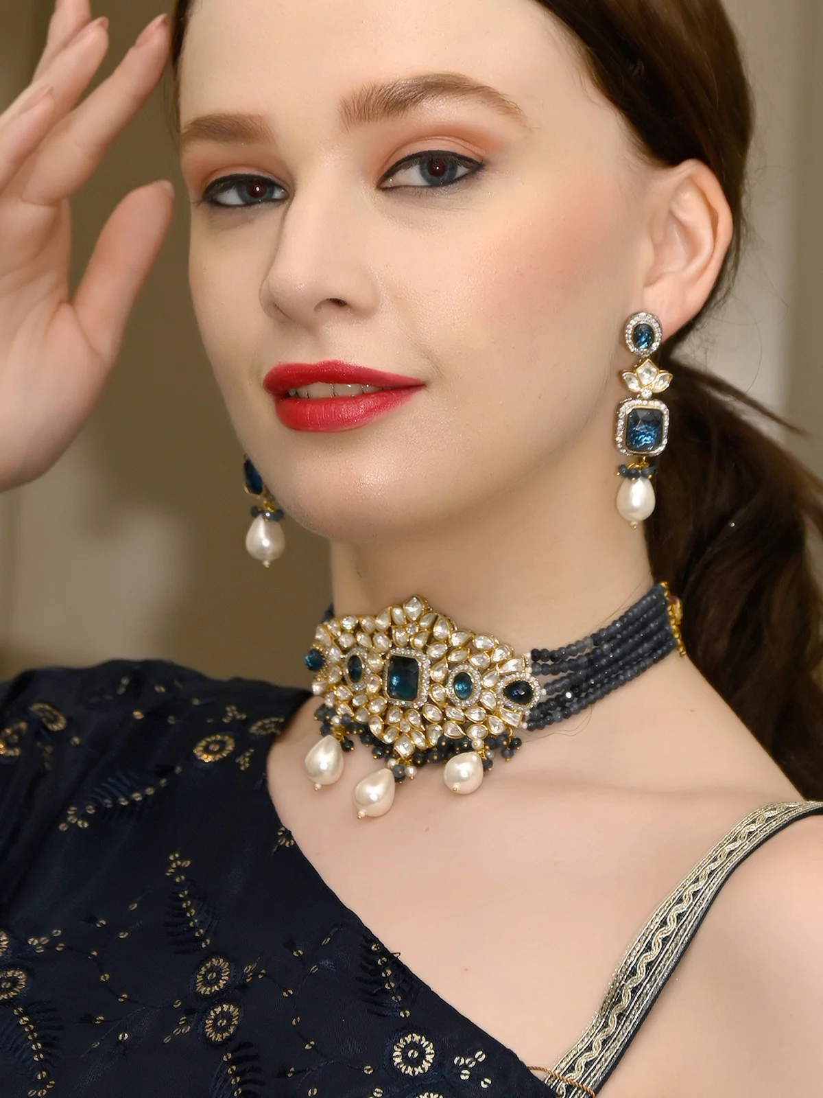 Odette Women Dark Blue Royal Choker Neckpiece - Image 2