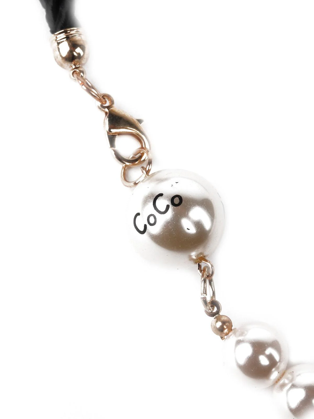Odette Women Delicate Pearls Choker Neckpiece - Image 4