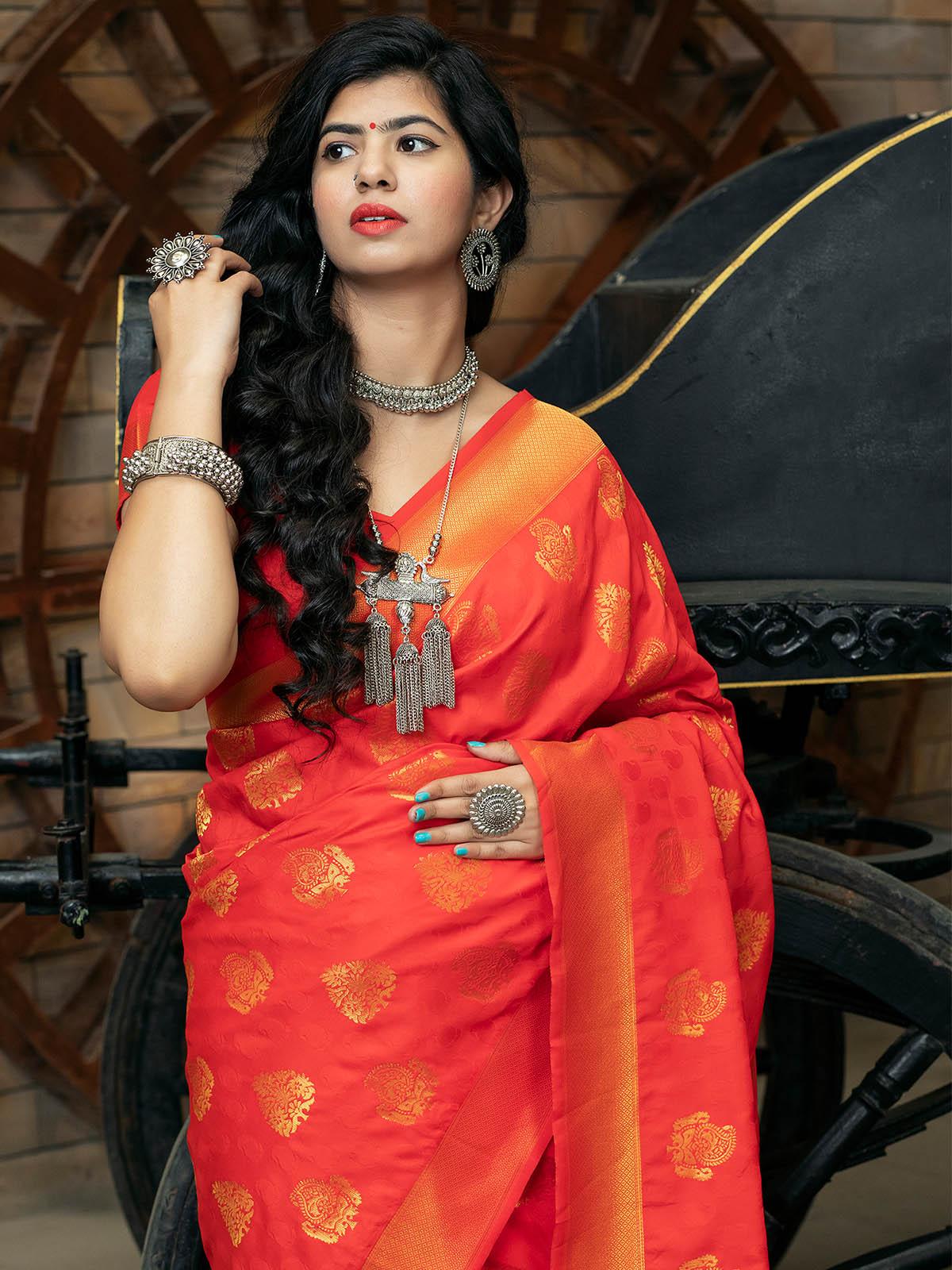 Odette Women Designer Red Banarasi Silk Saree With Unstitched Blouse - Image 3