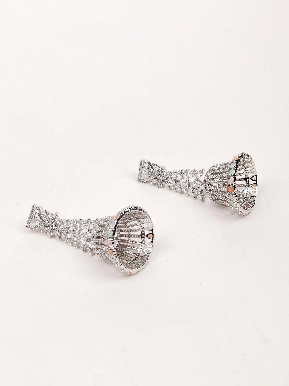 Odette Women Silver Pearls Necklace With Earrings - Image 4
