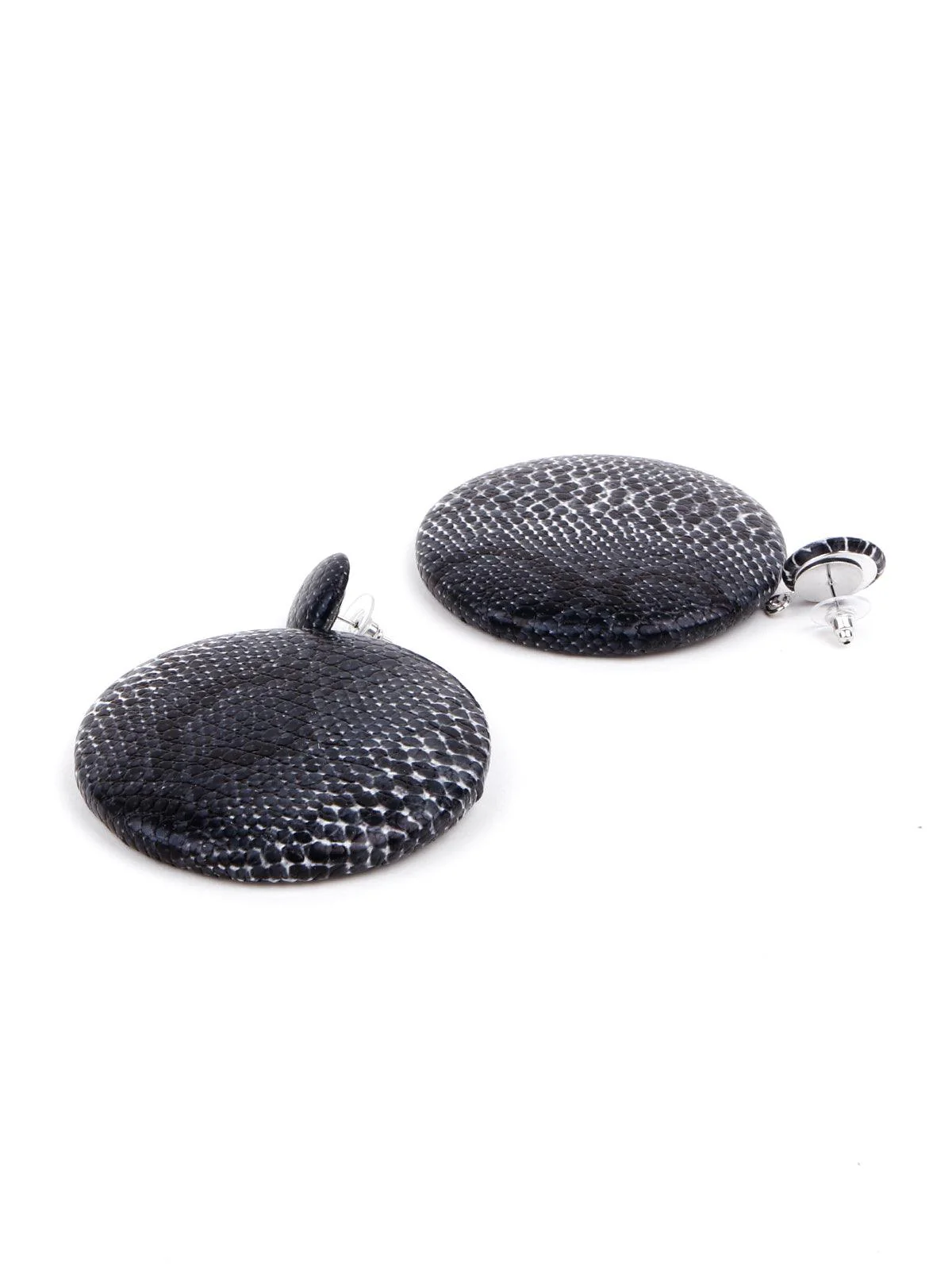 Odette Women Exquisite Black And White Croc Printed Rounded Earrings - Image 5