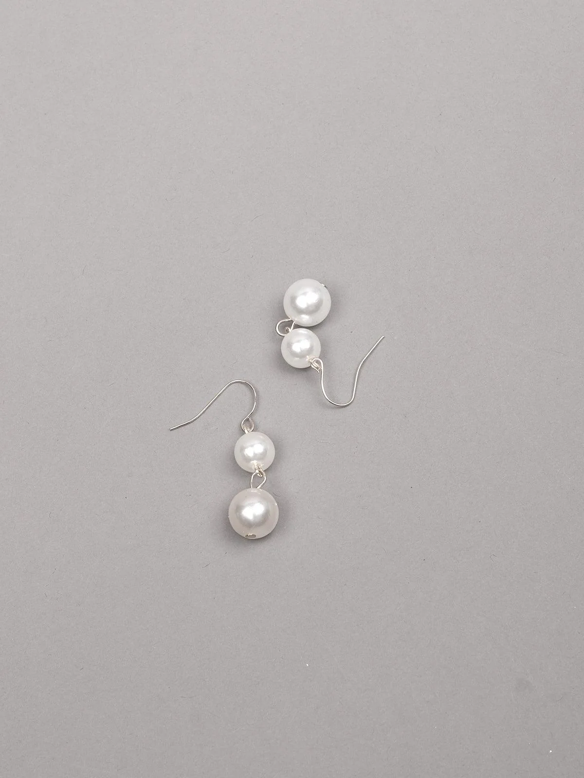 Odette Women White Metal Pearl Necklace - Image 5