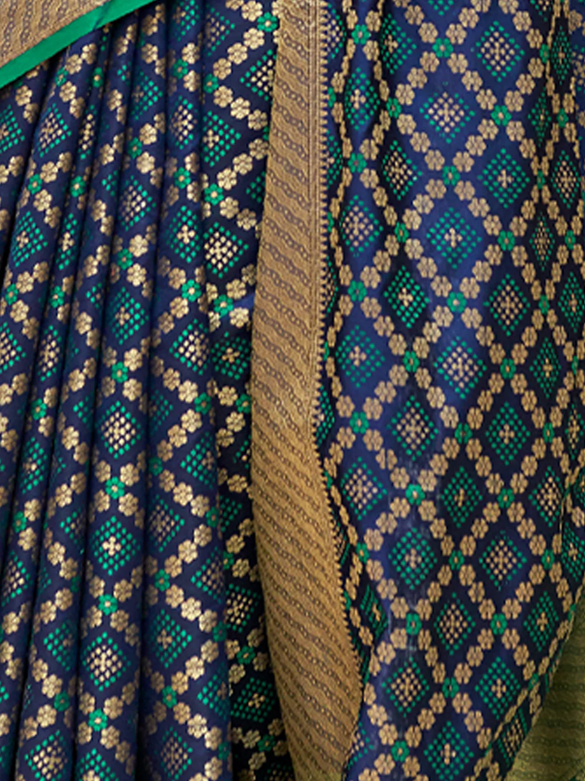 Odette Women Festive Blue Silk Blend Woven Saree With Unstitched Blouse - Image 5