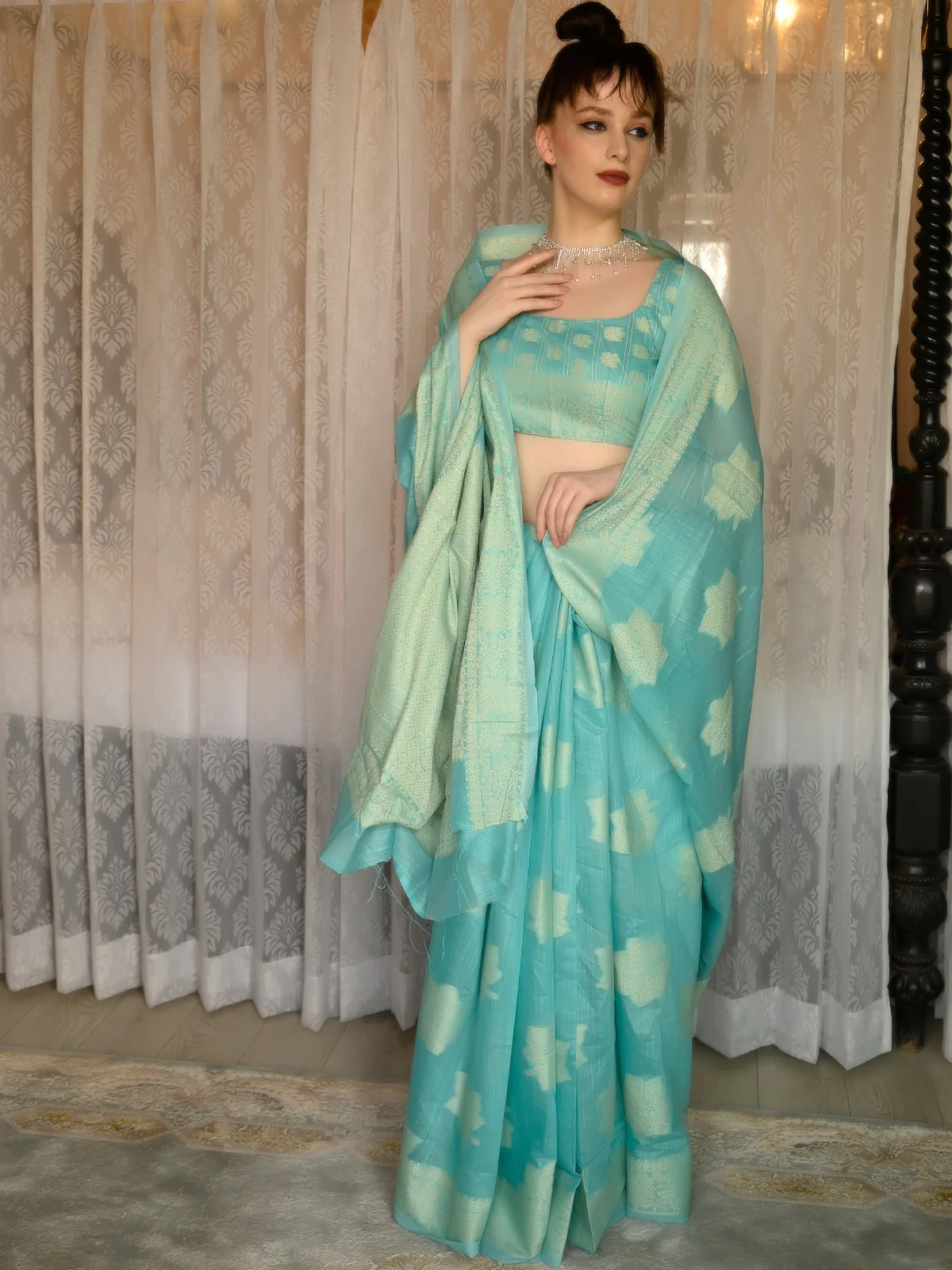 Odette Women Festive Blue Silk Blend Woven Saree With Unstitched Blouse - Image 2