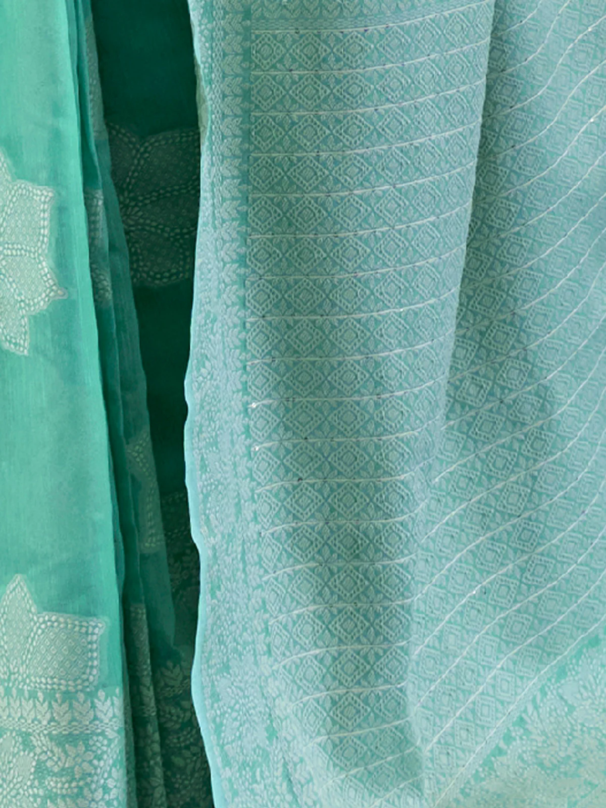 Odette Women Festive Blue Silk Blend Woven Saree With Unstitched Blouse - Image 7