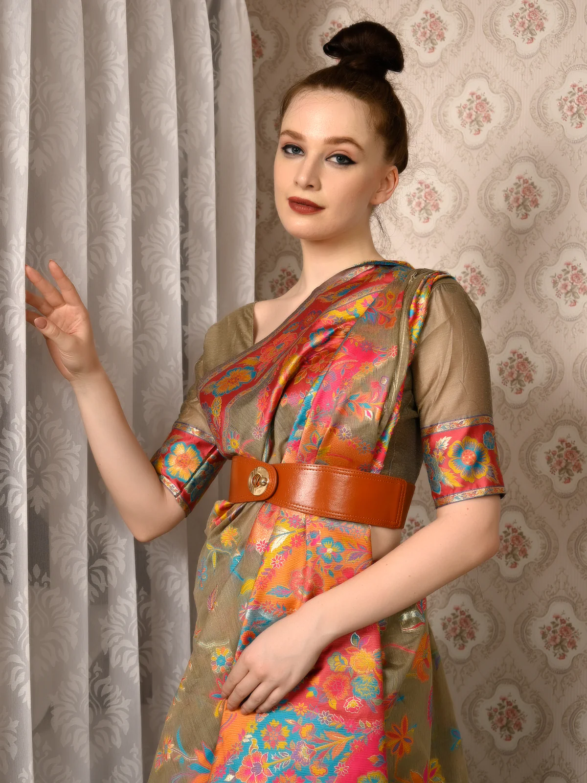 Odette Women Festive Brown Silk Blend Woven Saree With Unstitched Blouse - Image 3