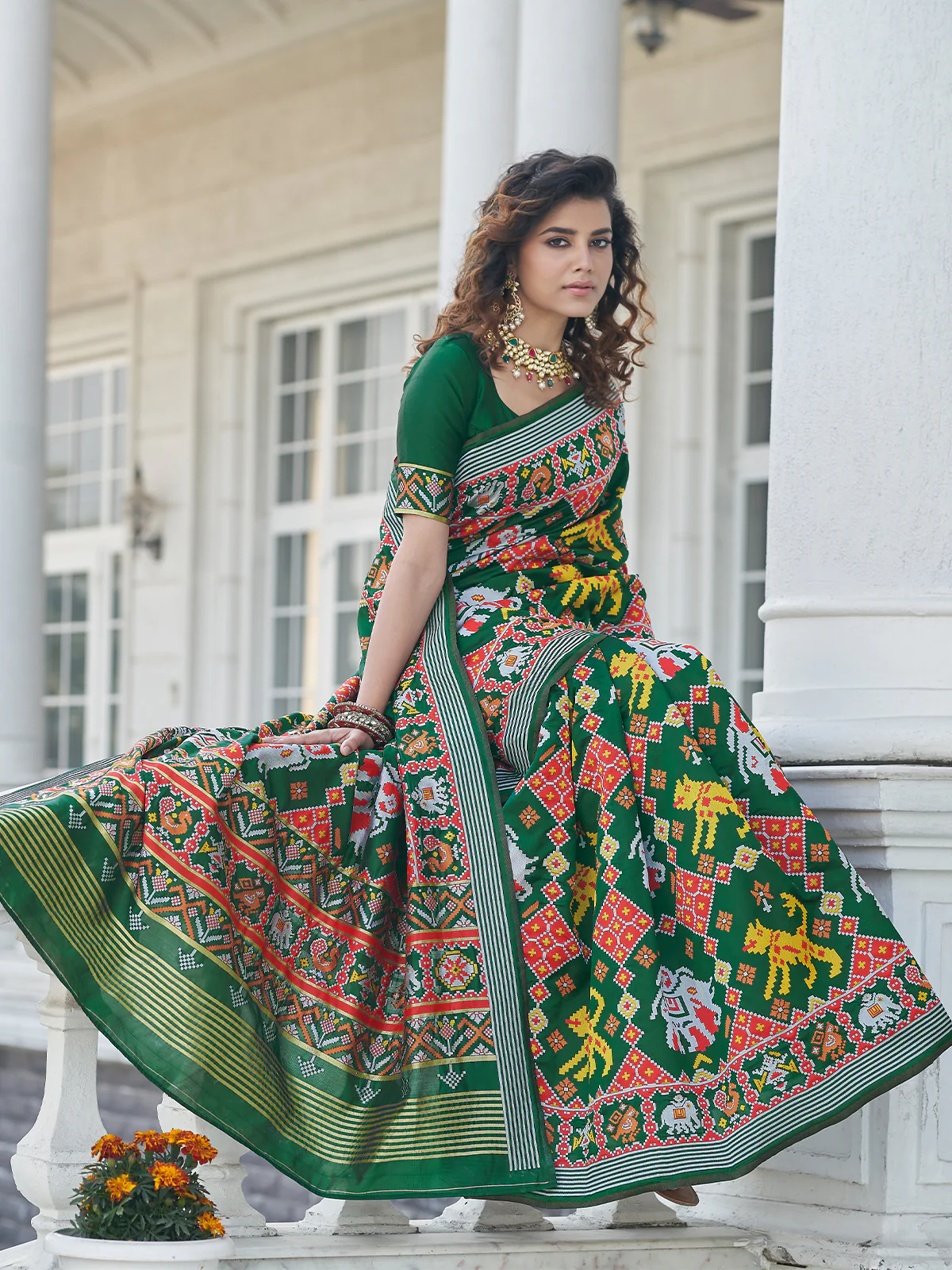 Odette Women Festive Designer Green Saree With Unstitched Blouse - Image 3