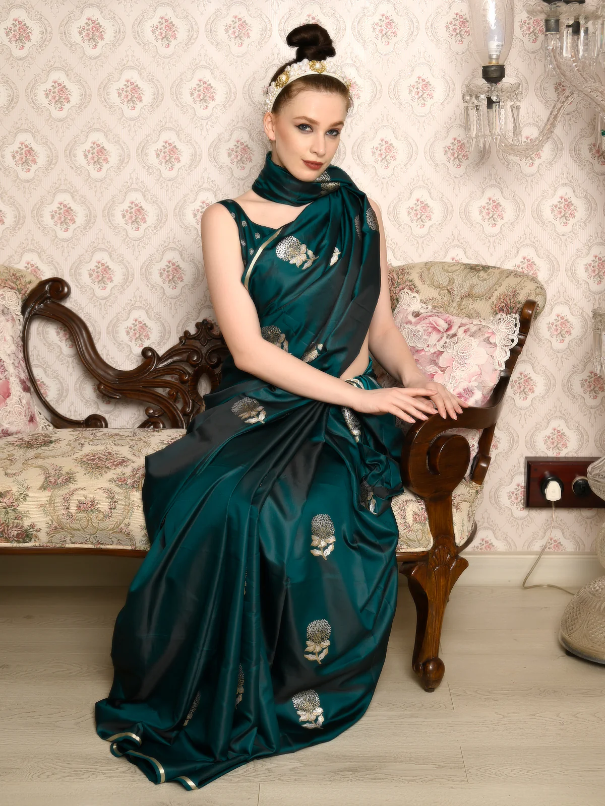 Odette Women Festive Green Satin Printed Saree With Unstitched Blouse - Image 2