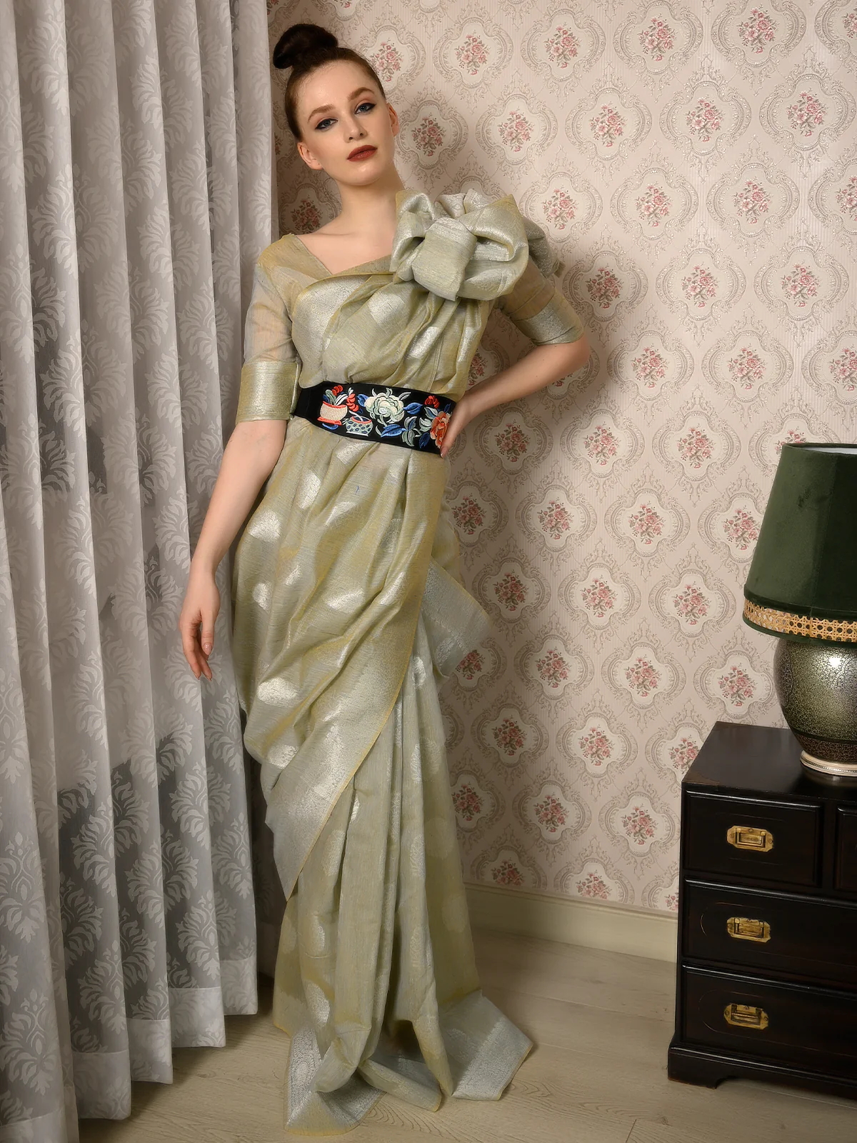 Odette Women Festive Green Linen Blend Woven Saree With Unstitched Blouse