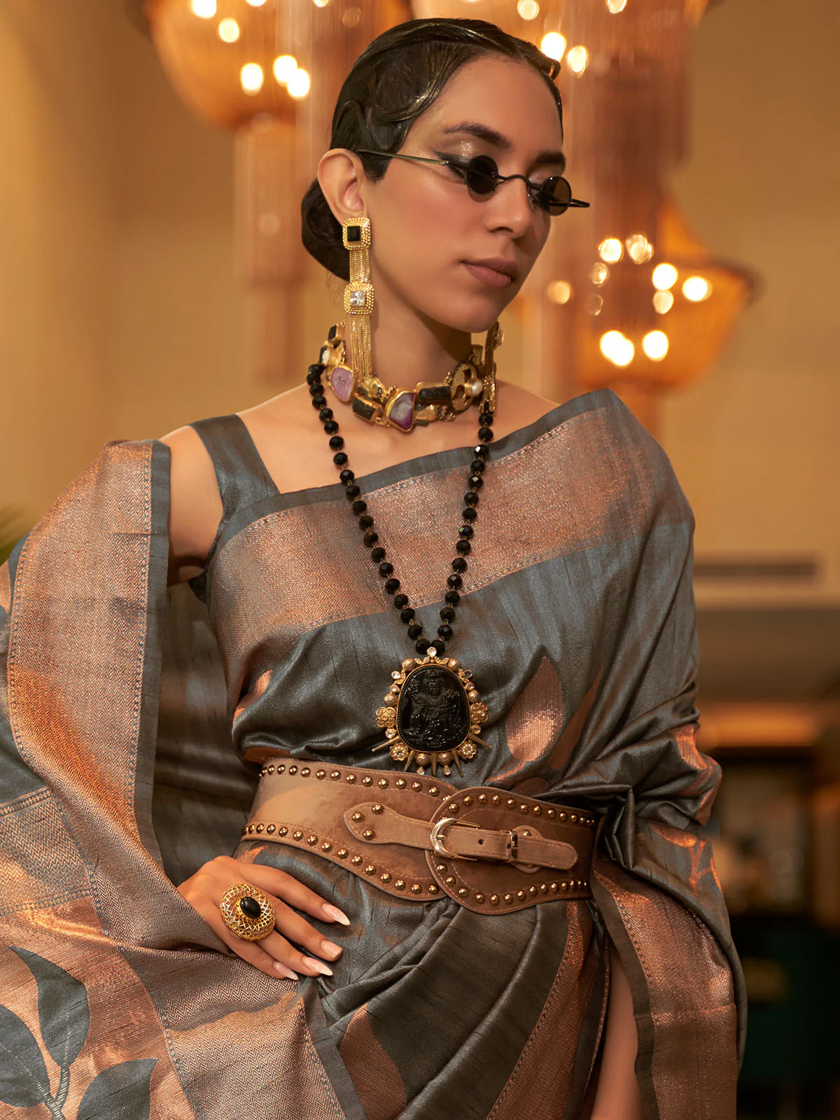 Odette Women Festive Grey Silk Blend Woven Saree With Unstitched Blouse - Image 2