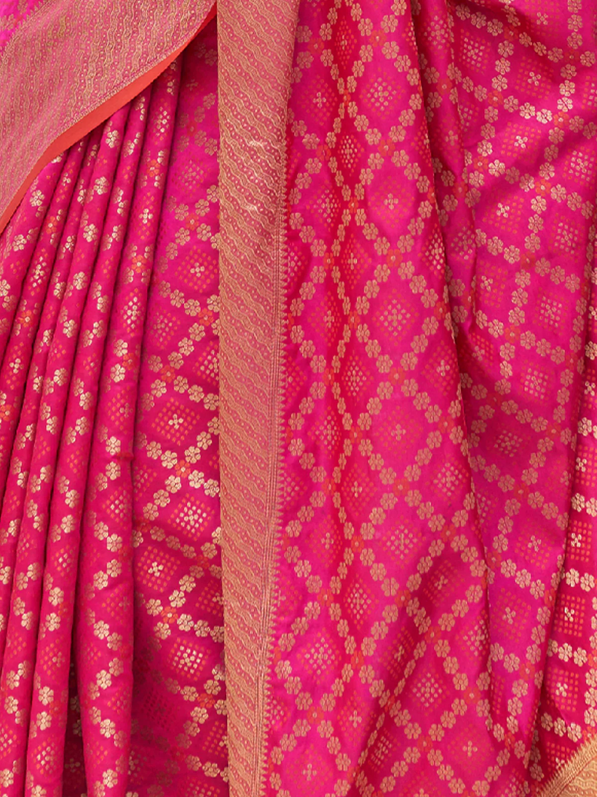 Odette Women Festive Magenta Silk Blend Woven Saree With Unstitched Blouse - Image 6
