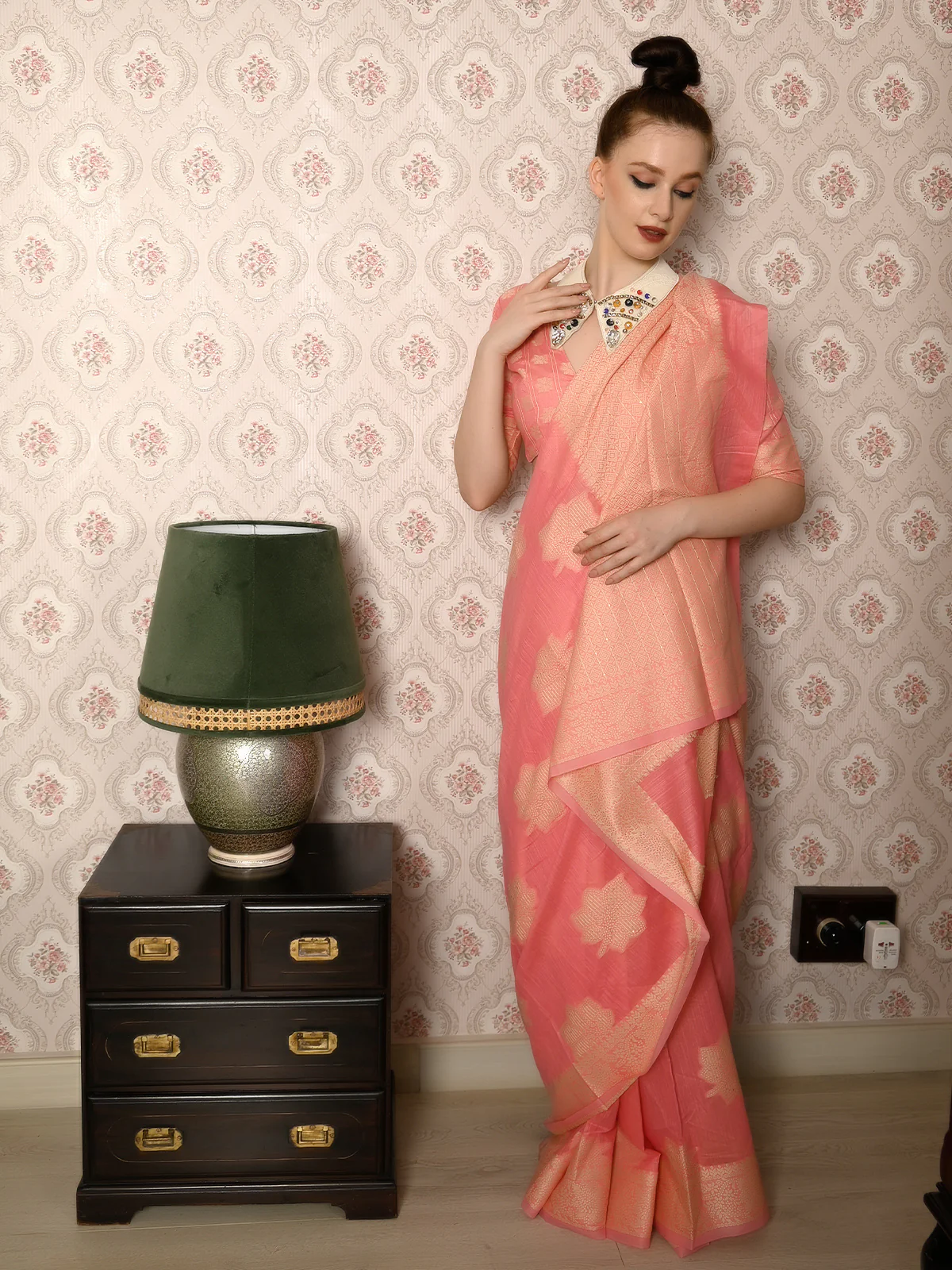 Odette Women Festive Peach Silk Blend Woven Saree With Unstitched Blouse - Image 2
