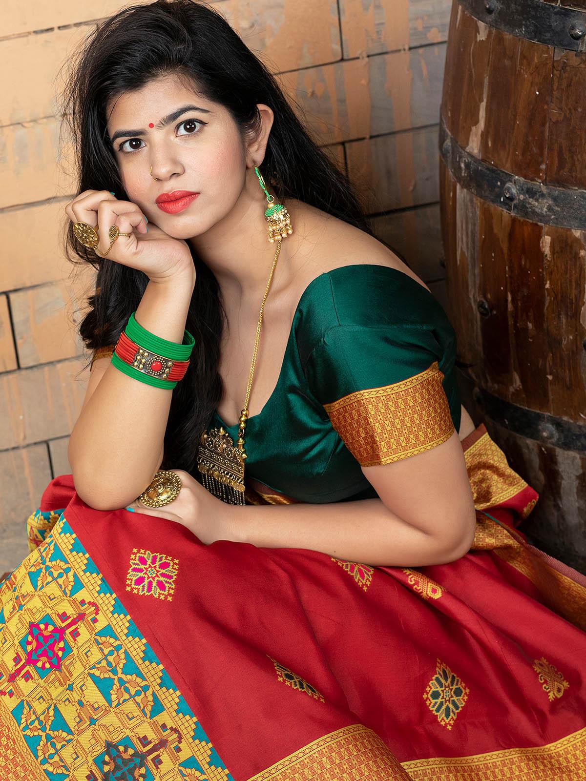 Odette Women Gorgeous Woven Red Banarasi Silk Saree With Unstitched Blouse - Image 4