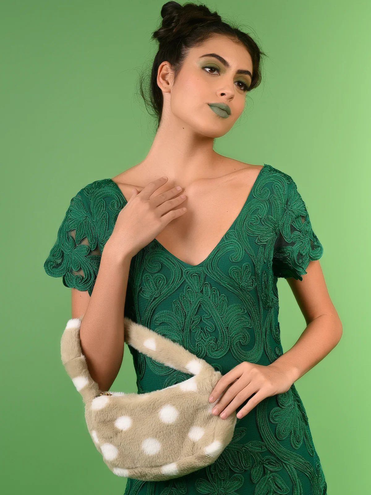 Odette Women Green And White Evening Clutch