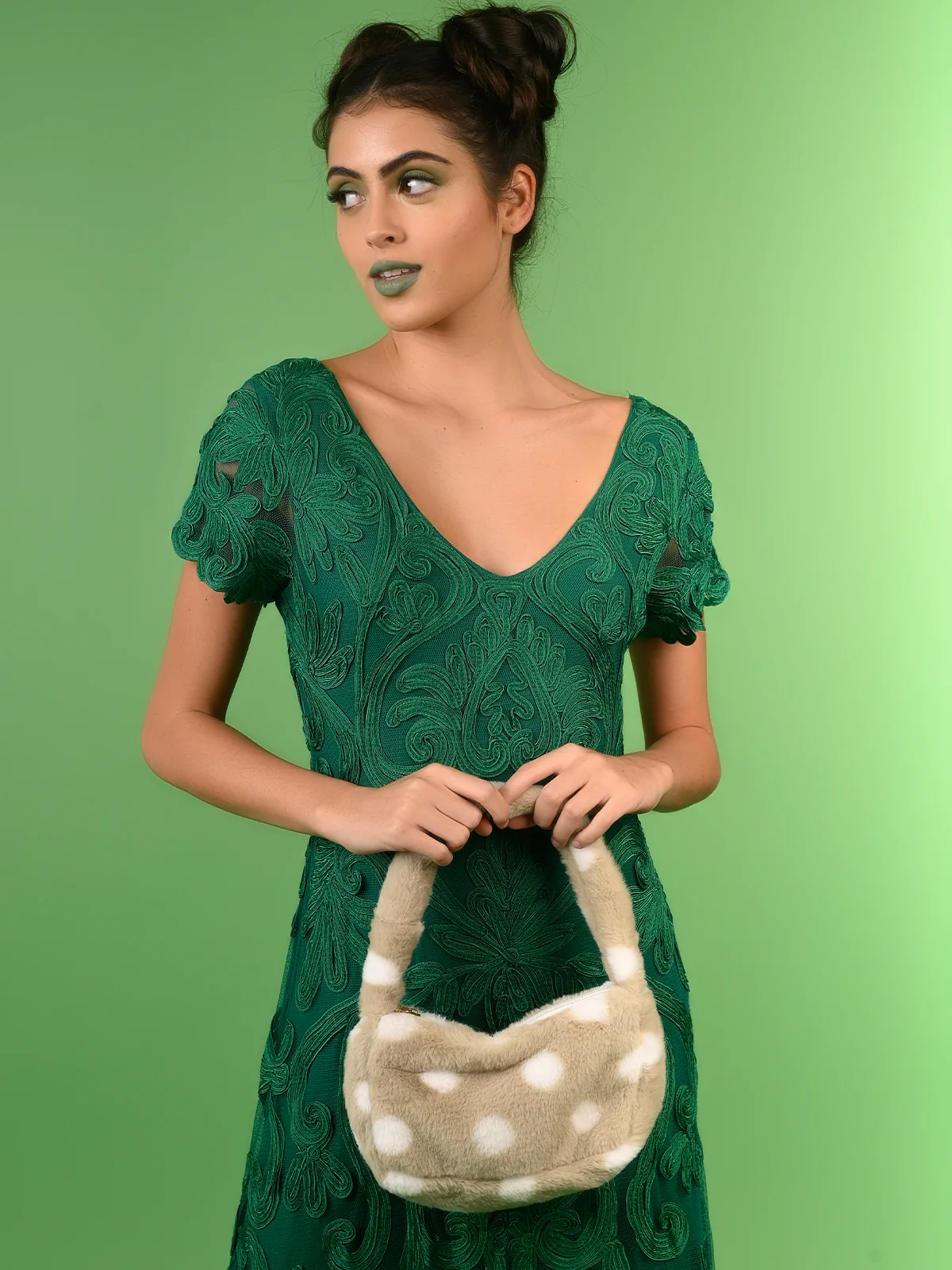 Odette Women Green And White Evening Clutch - Image 2