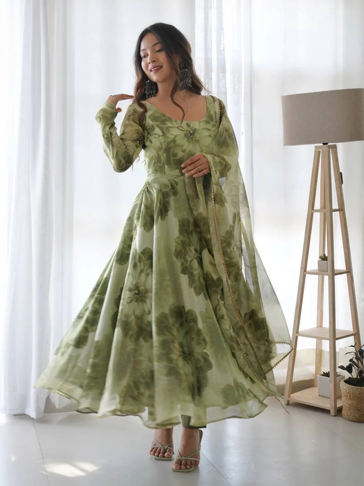 Odette Women Green Organza Printed Stitched Kurta With Dupatta - Image 4