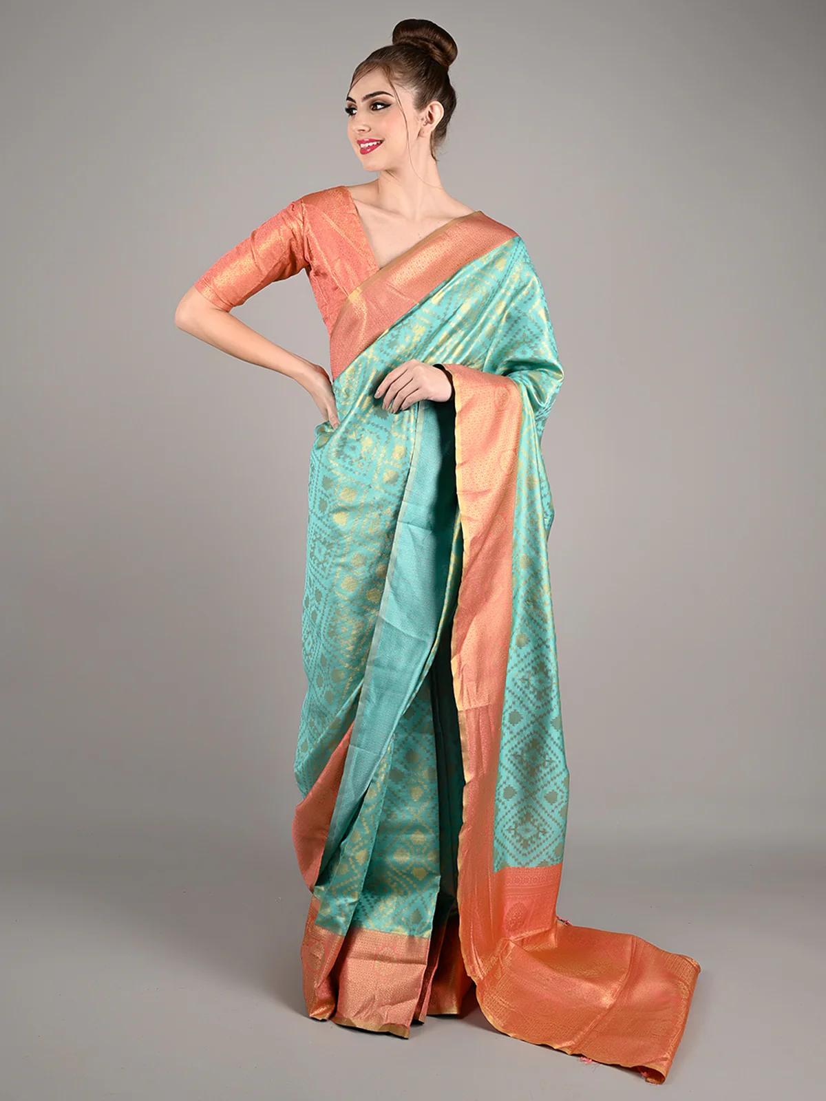 Odette Women Sea Green Silk Handloom Weaving Saree With Unstitched Blouse