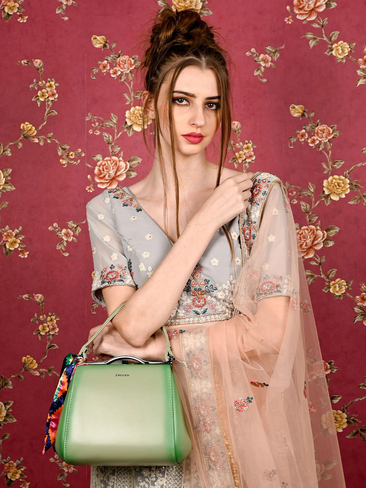 Odette Women Green Solid Clutch Bag
