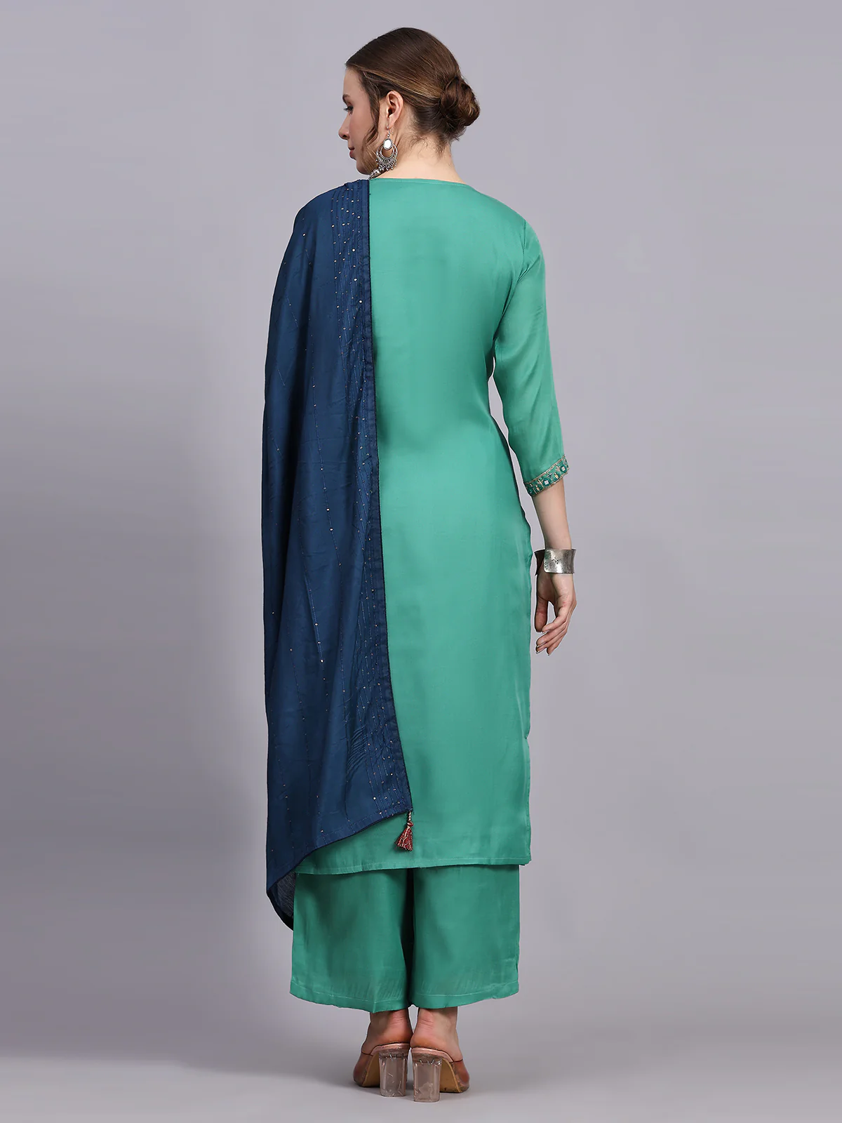 Odette Women Green Viscose Embroidered Stitched Kurta Set - Image 4