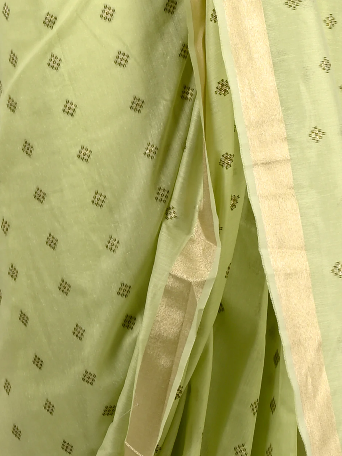 Odette Women Green Viscose Woven Saree With Unstitched Blouse - Image 4