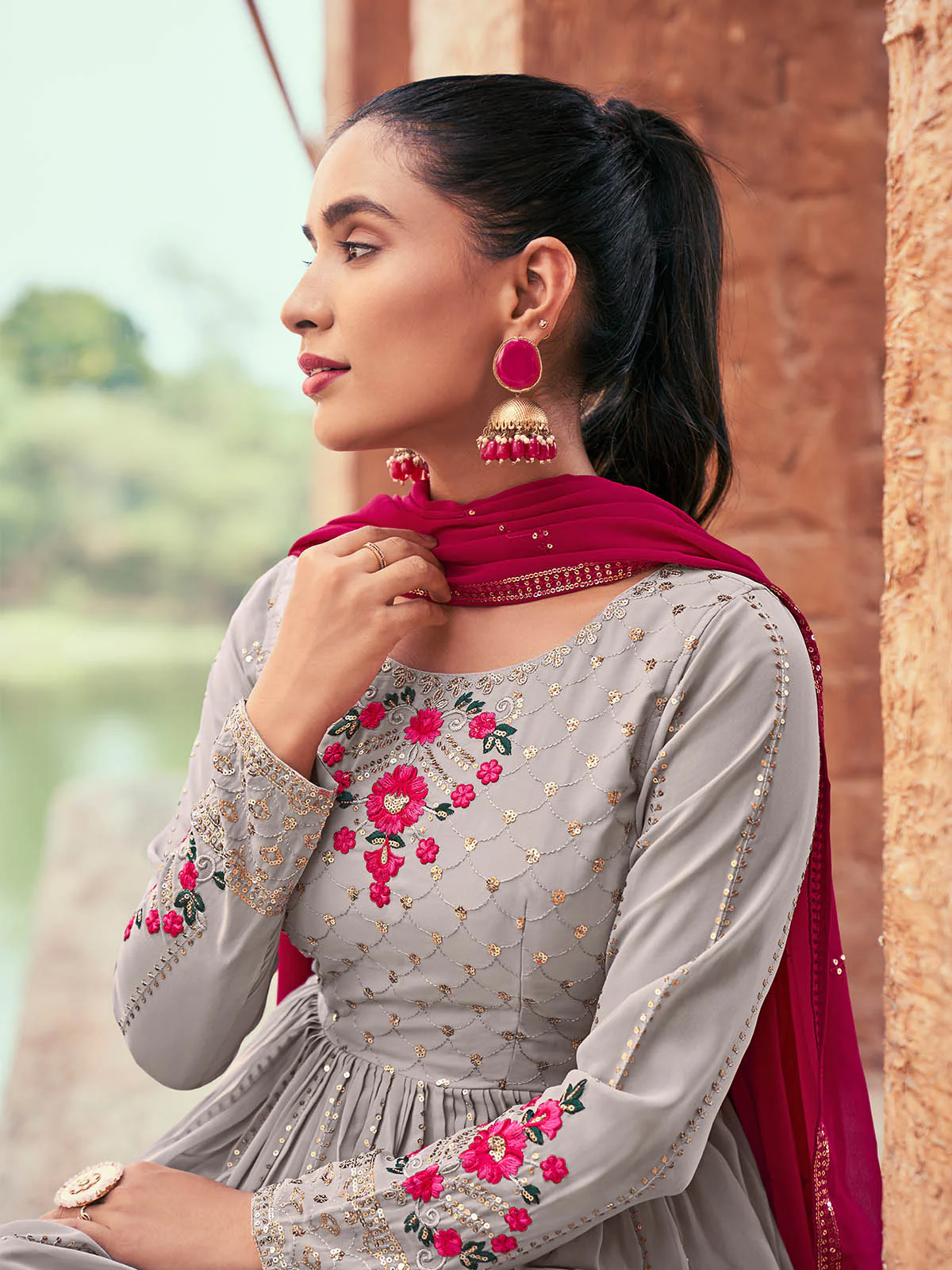 Odette Women Grey Georgette Semi Stitched Palazzo Suit - Image 4