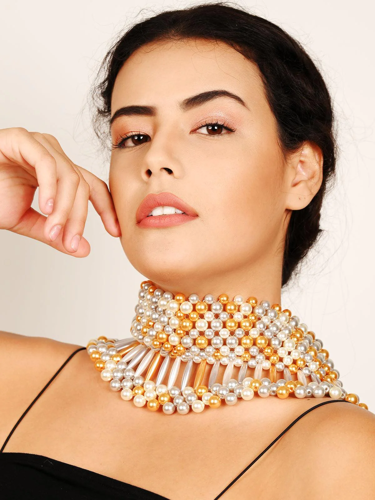 Odette Women Jumana White And Gold Pearl Chunky Neckpiece - Image 2
