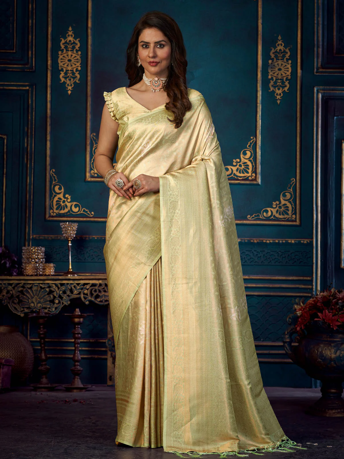 Odette Women Light Green Silk Blend Woven Saree With Unstitched Blouse
