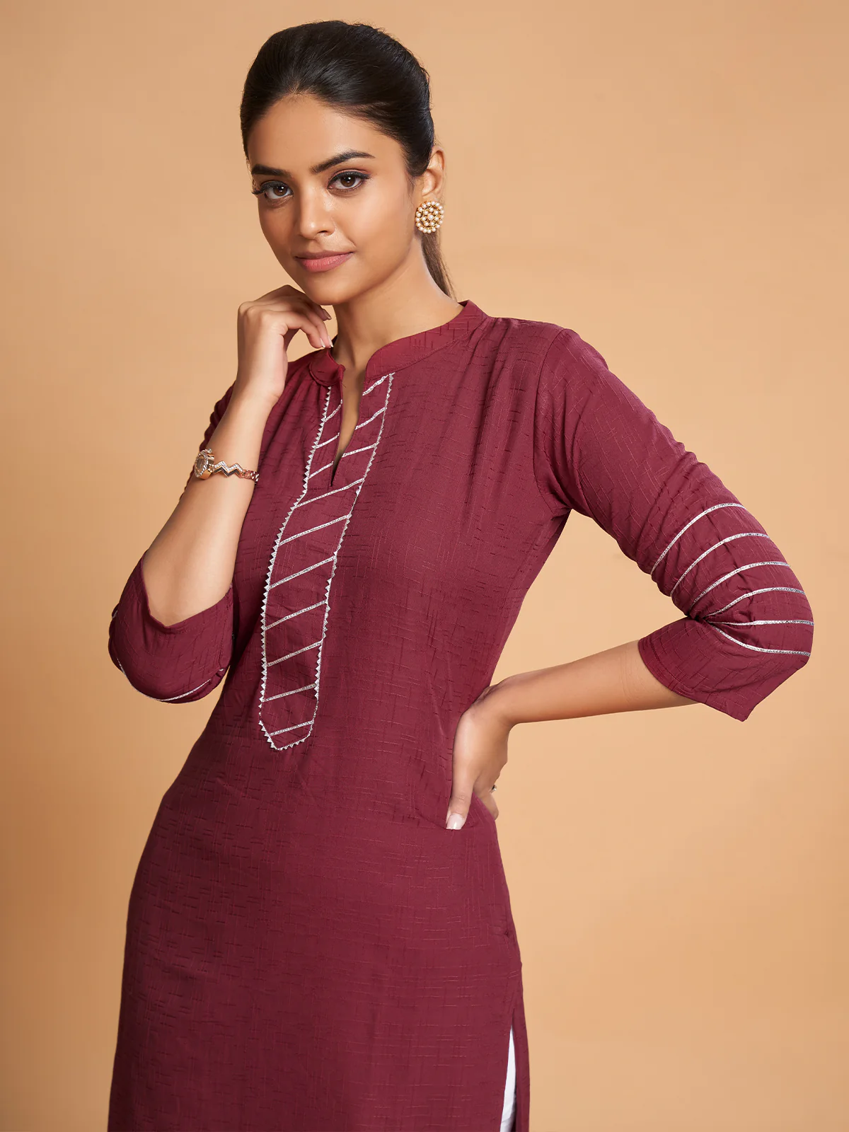 Odette Women Maroon Silk Blend Straight Cut Stitched Kurta - Image 3