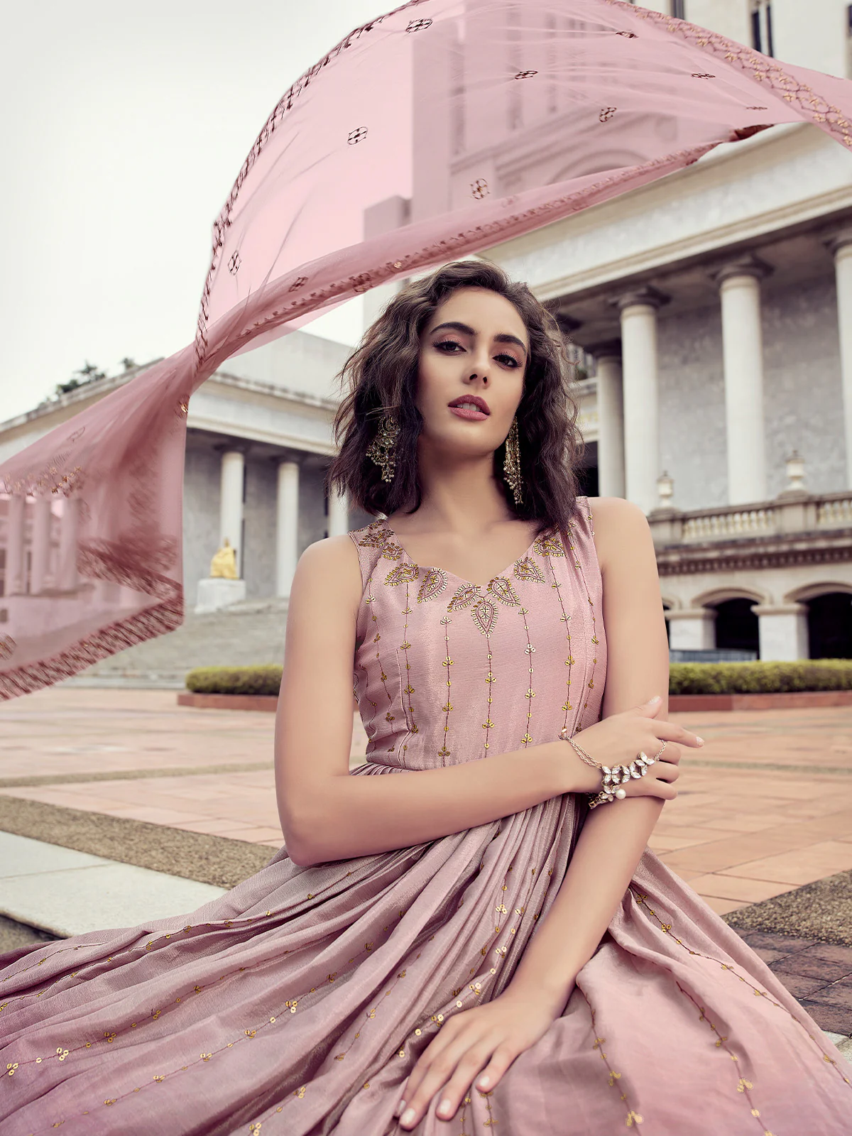 Odette Women Mauve Shaded Semi Stitched Gown With Dupatta - Image 3