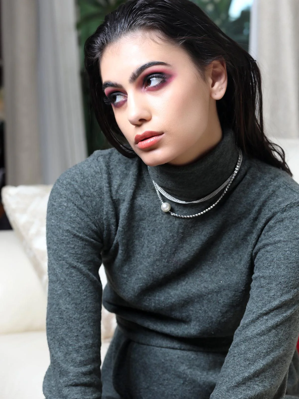 Odette Women Off-White Metal Necklace