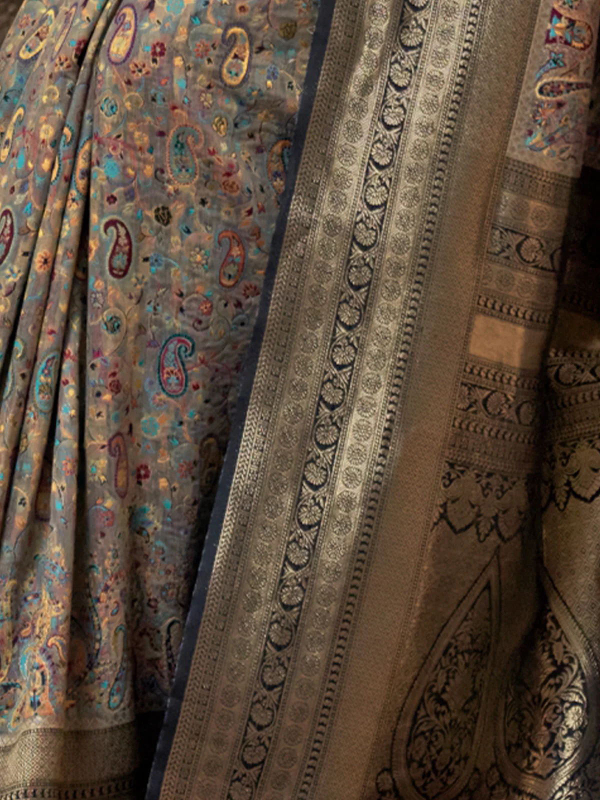 Odette Women Multicolour Modal Woven Saree With Unstitched Blouse - Image 3