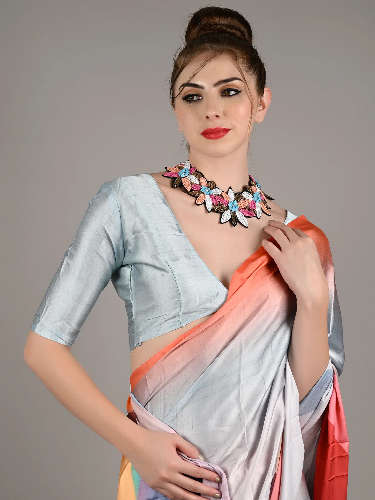 Odette Women Multicolor Satin Crepe Printed Saree With Unstitched Blouse - Image 3