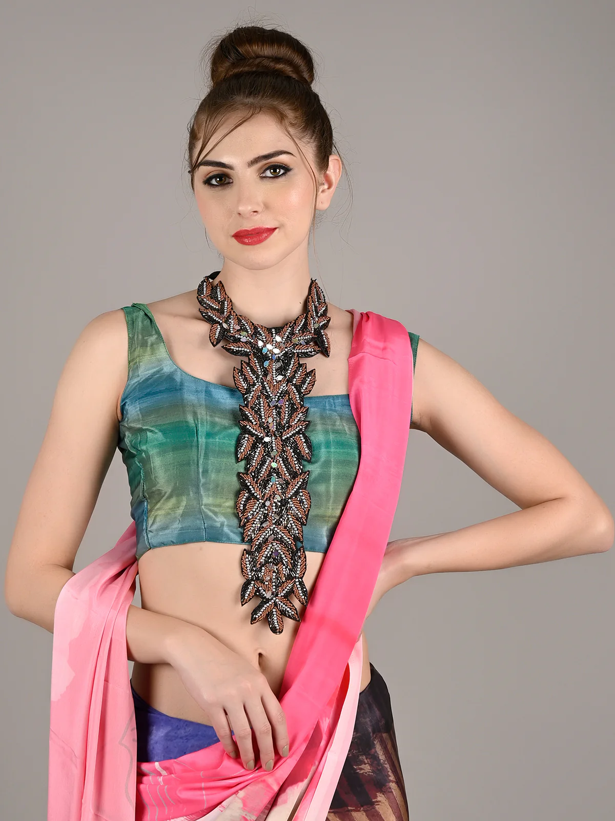 Odette Women Multicolor Silk Crepe Digital Print Saree With Unstitched Blouse - Image 3