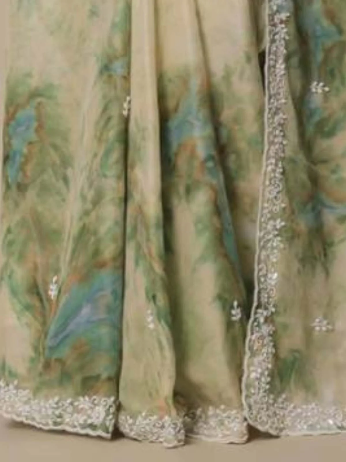 Odette Green Printed Georgette Saree with Unstitched Blouse for Women - Image 3