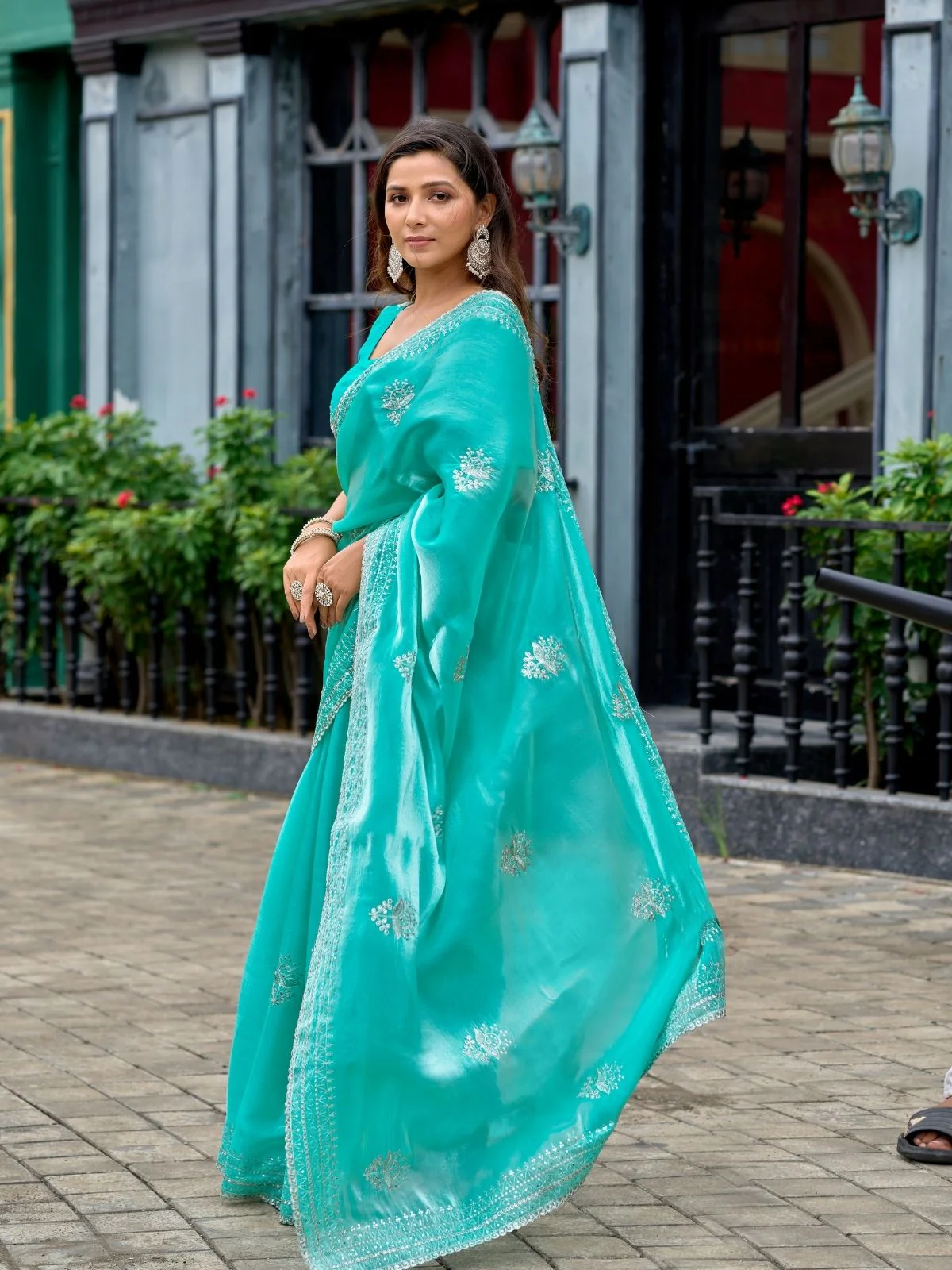 Odette Aqua Blue Chiffon Embroidered Saree For Women - Image 2