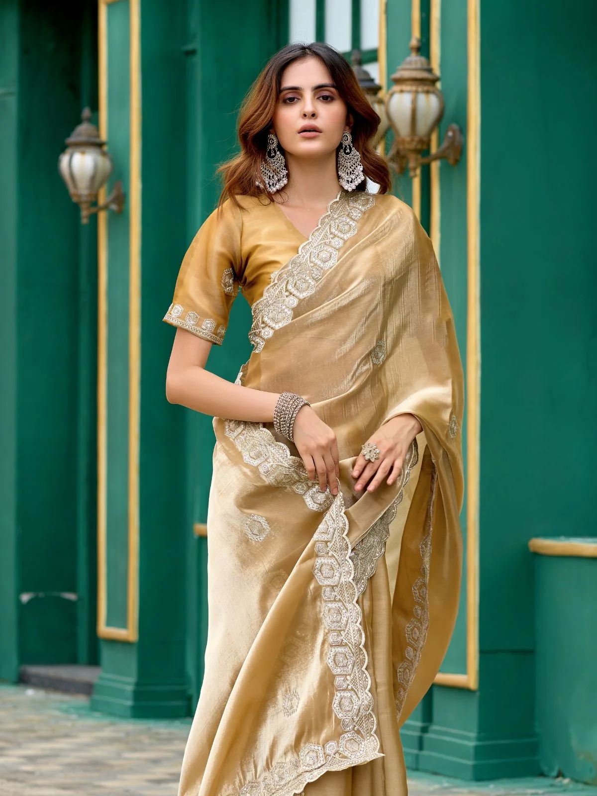 Odette Beige Chiffon Embellished Saree For Women - Image 4