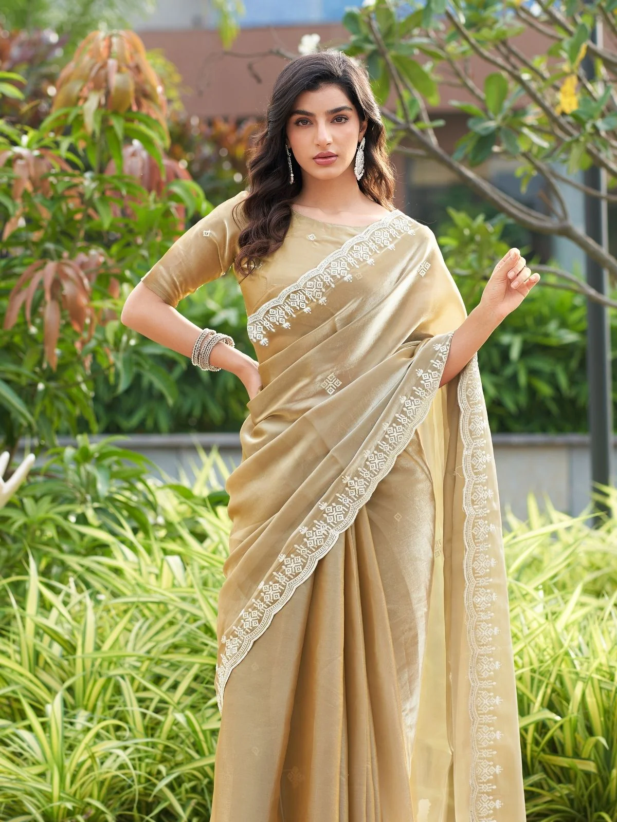 Odette Beige Chiffon Embroidered Saree For Women - Image 4