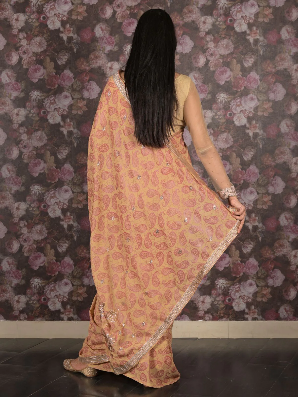 Odette Beige Embroidered Georgette Saree Without Blouse For Women - Image 4